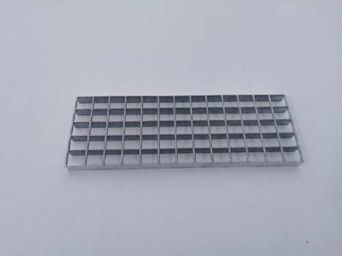Külső lépcsők - Weema fém lépcső oo 500x175 mm