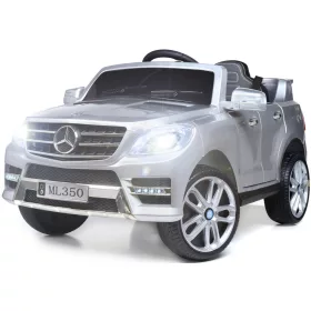  Mercedes autó fehér, fekete, ezüst