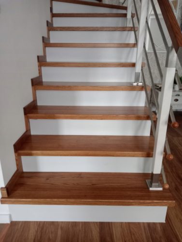 Belső lépcsők - Falkötés 130 cm, rozsdamentes, TUV tanúsítvány