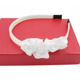  FEHÉR HAJSZÍV RÓZSÁVAL ALKALMAZÁSSAL