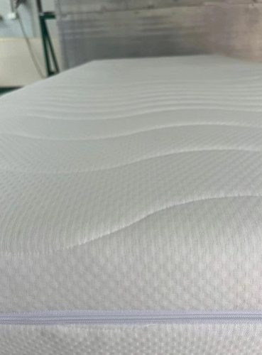 Matrac 160x200x15 közepes keményhullámú borítóval