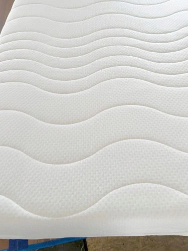 Matrac 160x200x15 közepes keményhullámú borítóval