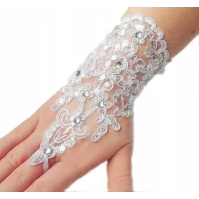  Áldozási kesztyű Szentáldozási csipke