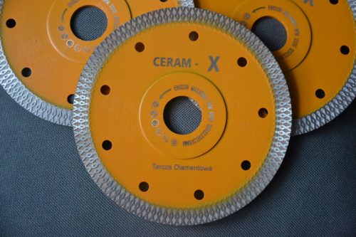 Gyémánt pajzs a GRES CERAM-X 125 mm-es vágásához