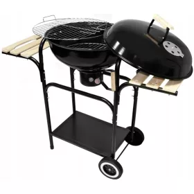   Faszenes grill - Grill polcokkal, a szénkert fedéllel zárva