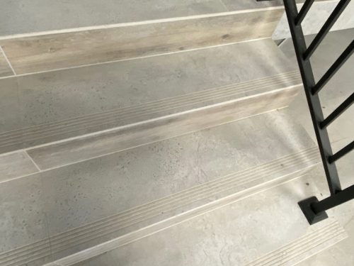 Külső lépcsők - Csempe Lastrico Stone 30x120 lépcsők új