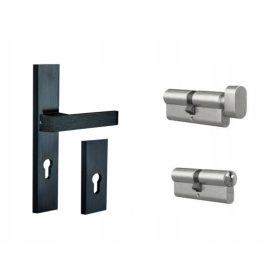   Kuchinox Hosszú külső ajtókilincs, lap lyukkal a betéthez