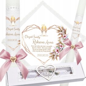    KERESZTŐGYERTYA, FEHÉR CSOMAG ÉS KERESZTŐGYERTYA DOBOZ Keresztelési emléktárgy