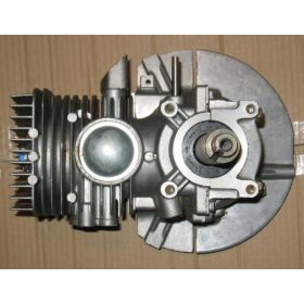   Henger, dugattyú szerszámokhoz - HENGERBLOKK TECUMSEH HSK 845 MOTORHOZ TENGELYVEL