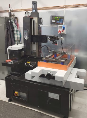 Cnc elektrokisütéses szikraforgácsoló gép Hogyan