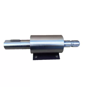 TENGELY CSIGA OSZTÓHOZ EGY KÚPOS TRAKTOR TLT TLT TLT ALATT