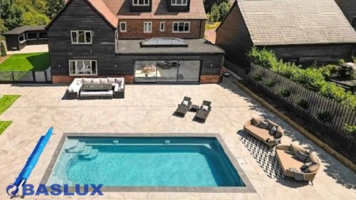 Baslux téglalap alakú medence 900 x 375 cm