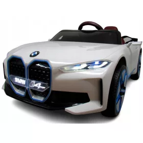  BMW autó fehér