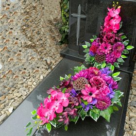   Virág dekoráció - NAGY VÁROS SÍRHOZ, SOROK EMLÉKÉRT, TEMETŐ, XL