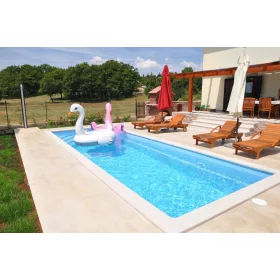 Téglalap alakú medence WOW-24 800 x 300 cm