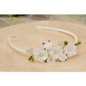    Áldozási hajpánt virágok, fehér strasszok az úrvacsorához, zöld áldozási kiegészítők