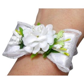    Kézdísz áldozáshoz. Karkötő alb vagy úrvacsoraruhához