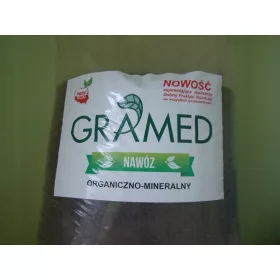  Többkomponensű granulált műtrágya 4,5 kg 5 l