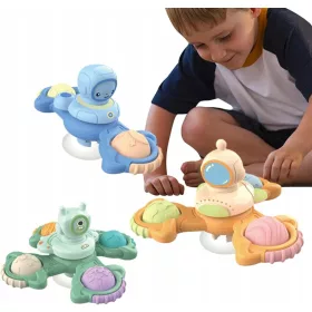    Spinner tapadókorongokkal? - Aranyos űrhajós baba izgul szopás