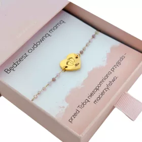    Karkötő a gyermek nevének gravírozásával, acélból, rózsaszín gyöngyökből