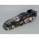  AKCIÓ 1996 JOHN FORCE FORD MUSTANG AZ ÉV SOFŐTŐJE VICCES AUTÓ 1:24