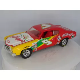    ERTL 1970 TERRY LABONTE #5 CHEVROLET CHEVELLE KELLOGG'S NASCAR 1:18