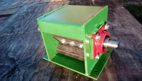  Fa aprító. VÁGÁSI MECHANIZMUS M-60-4x