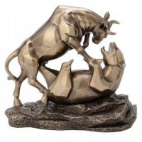 Figurák és szobrok